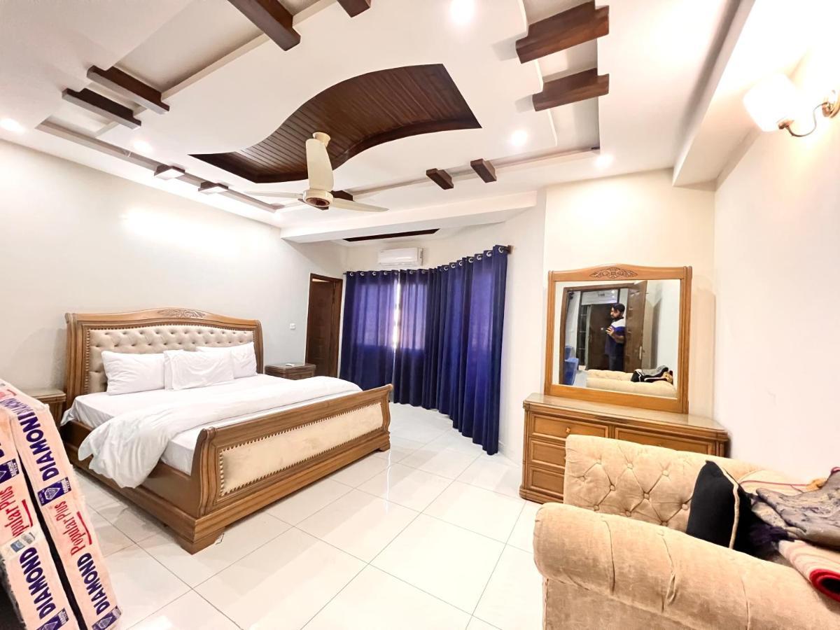 Luxury Executive 2Bedroom Apartment Convenient And Nice Location Iszlámábád Kültér fotó